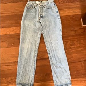 Vintage high waisted jeans
